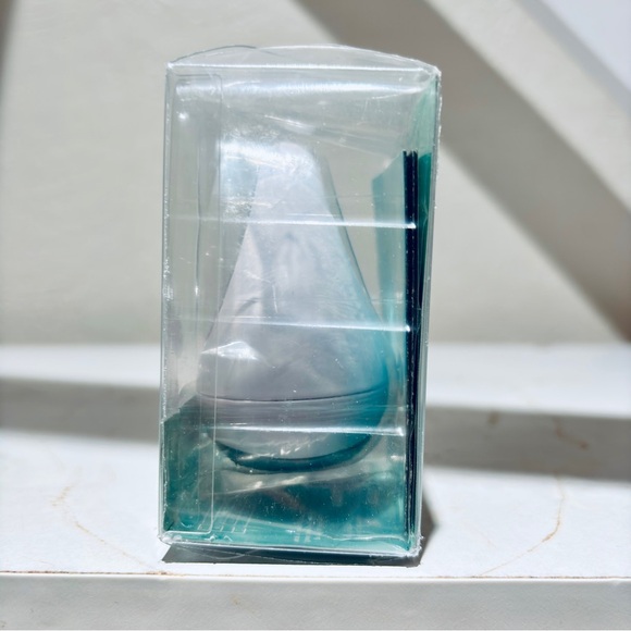 ✨ Nuovaluce GlowLift Mini — Compact Facial Toning Device (NEW, sealed) - Picture 3 of 6